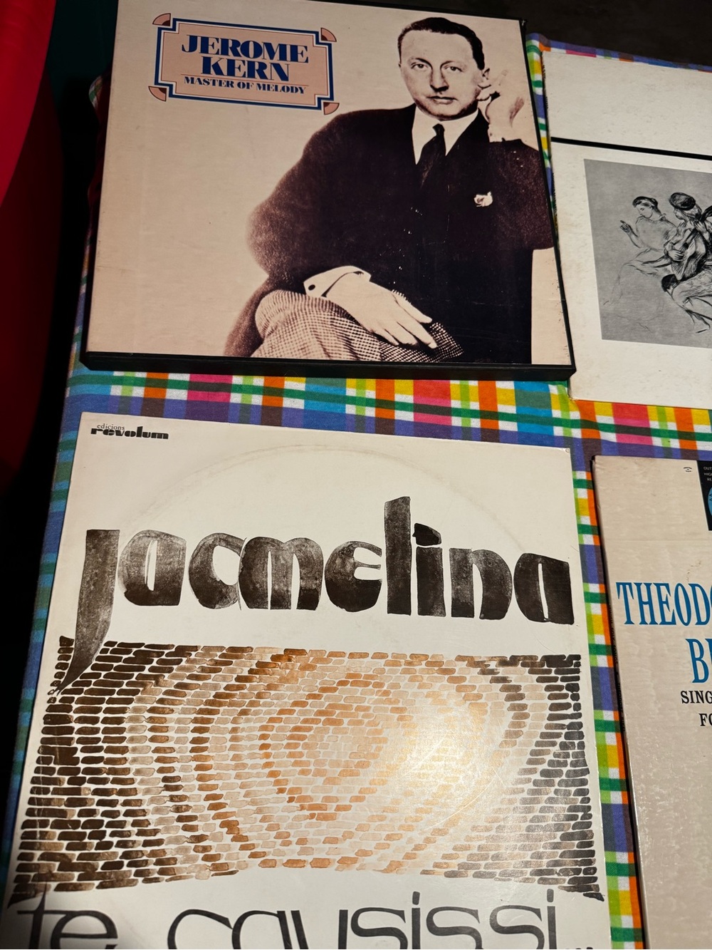 Vinyls - Picture 2 of 3